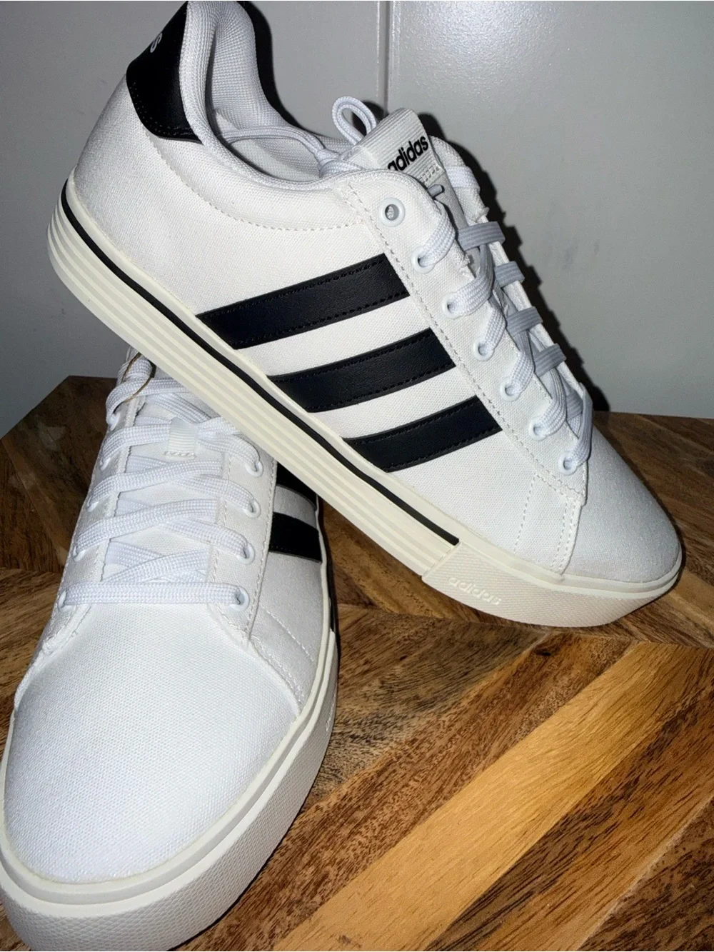 Adidas Daily 4.0 White Black Sneakers Men’s 10.5 NWT